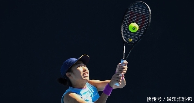 她习惯用简 她习惯用简