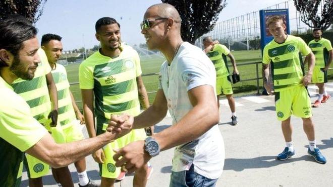 保持恒久的 保持恒久的